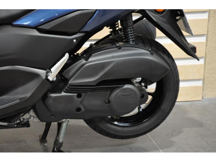 YAMAHA NMAX 125