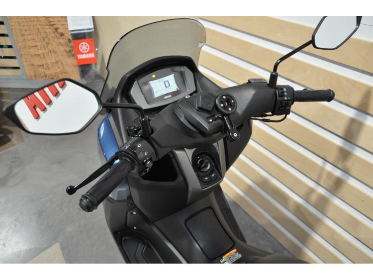 YAMAHA NMAX 125