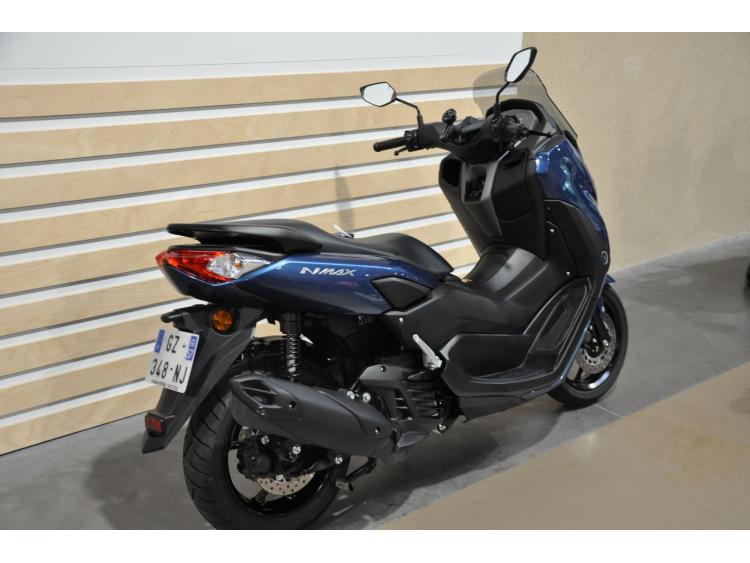 YAMAHA NMAX 125