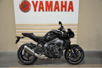 YAMAHA MT-10