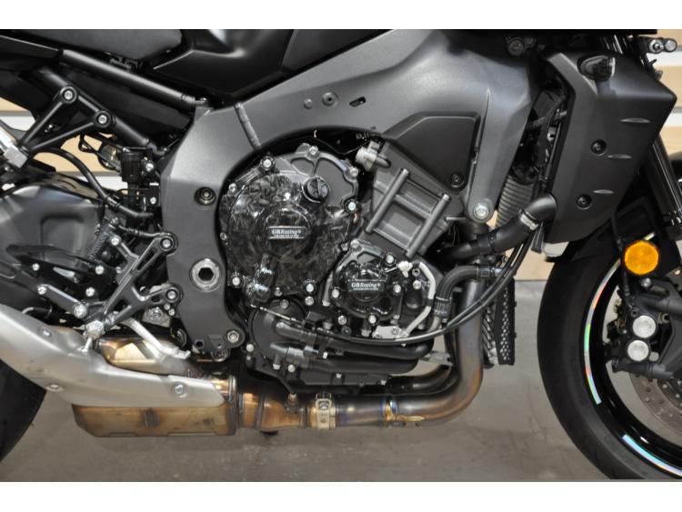 YAMAHA MT-10