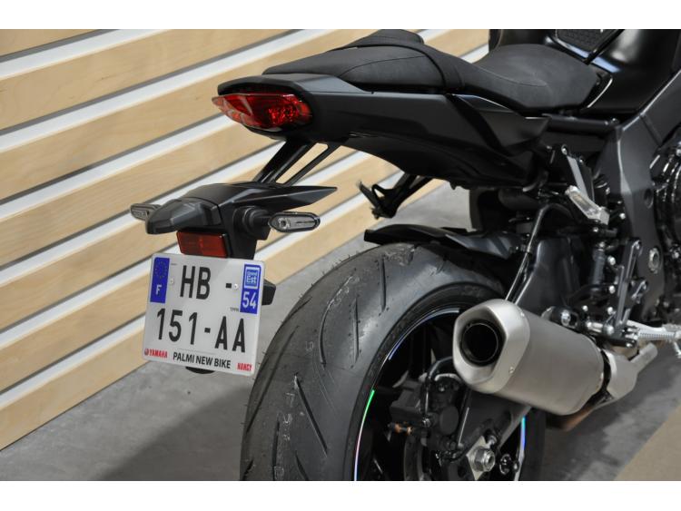 YAMAHA MT-10
