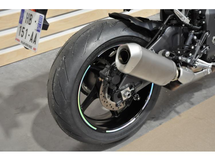 YAMAHA MT-10