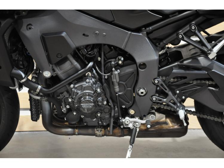 YAMAHA MT-10