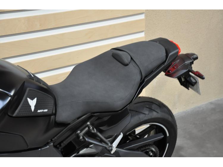 YAMAHA MT-10