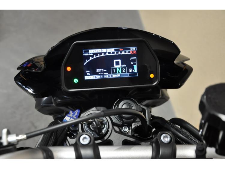 YAMAHA MT-10