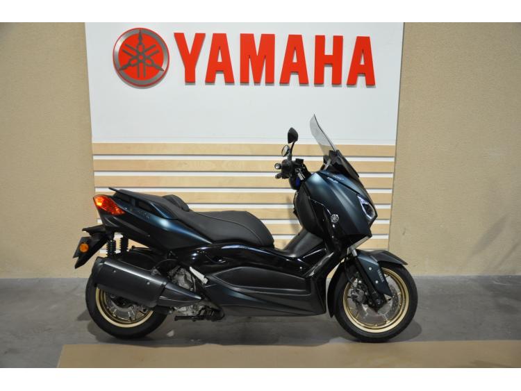 YAMAHA XMAX 300 Tech Max