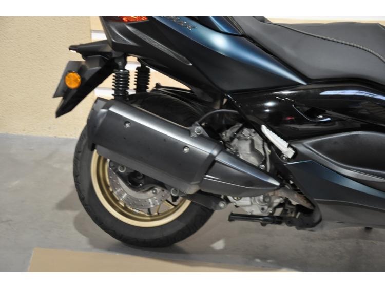 YAMAHA XMAX 300 Tech Max