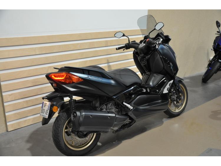 YAMAHA XMAX 300 Tech Max