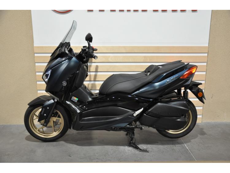 YAMAHA XMAX 300 Tech Max