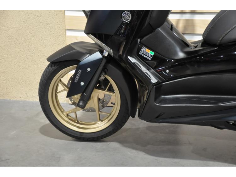 YAMAHA XMAX 300 Tech Max