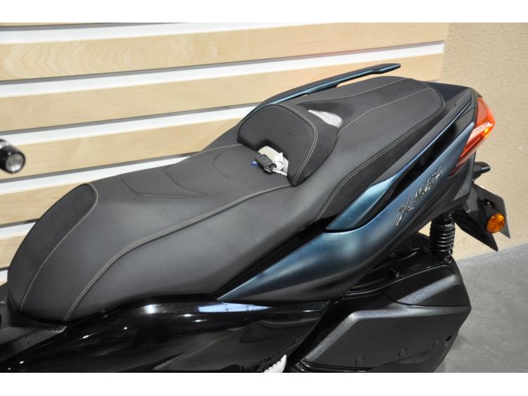 YAMAHA XMAX 300 Tech Max