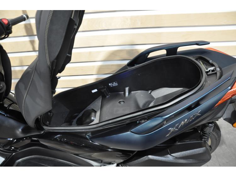 YAMAHA XMAX 300 Tech Max