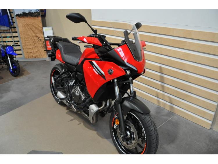 YAMAHA TRACER 7