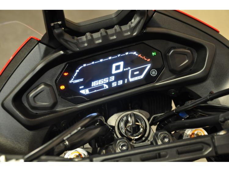 YAMAHA TRACER 7