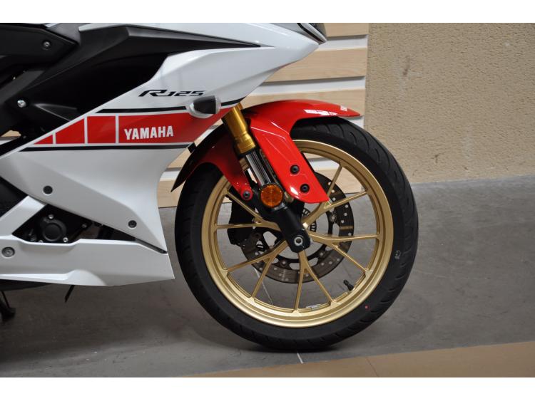 YAMAHA YZF-R125 WGP 