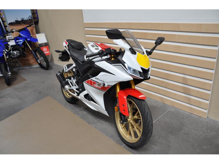 YAMAHA YZF-R125 WGP 