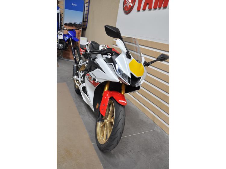 YAMAHA YZF-R125 WGP 