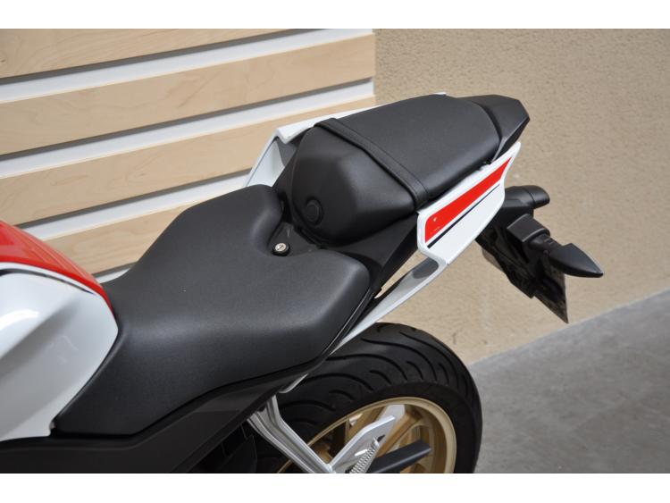 YAMAHA YZF-R125 WGP 