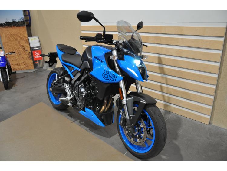 SUZUKI GSX-8S