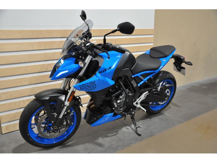SUZUKI GSX-8S