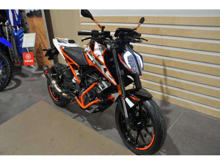   KTM 125 DUKE ABS