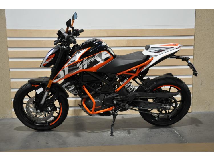   KTM 125 DUKE ABS