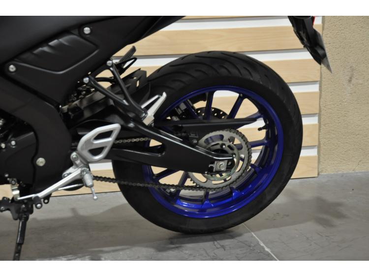 YAMAHA MT-125