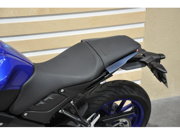 YAMAHA MT-125