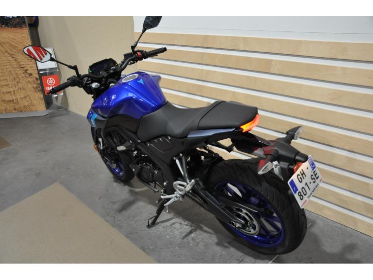 YAMAHA MT-125
