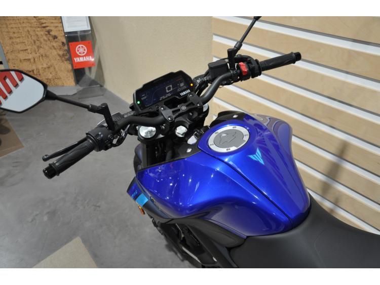 YAMAHA MT-125