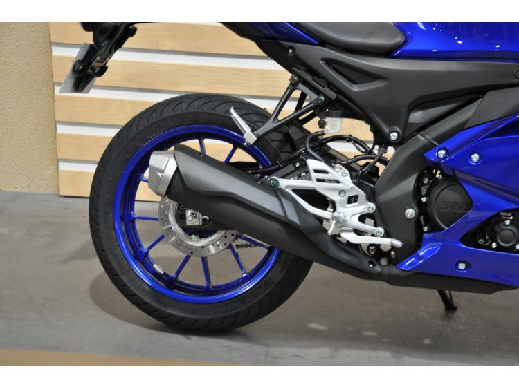 YAMAHA YZF-R125