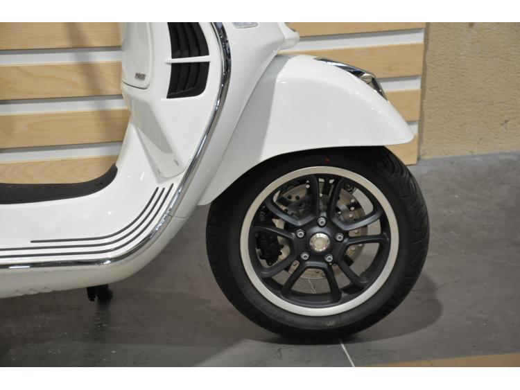 PIAGGIO Vespa 125 GTS
