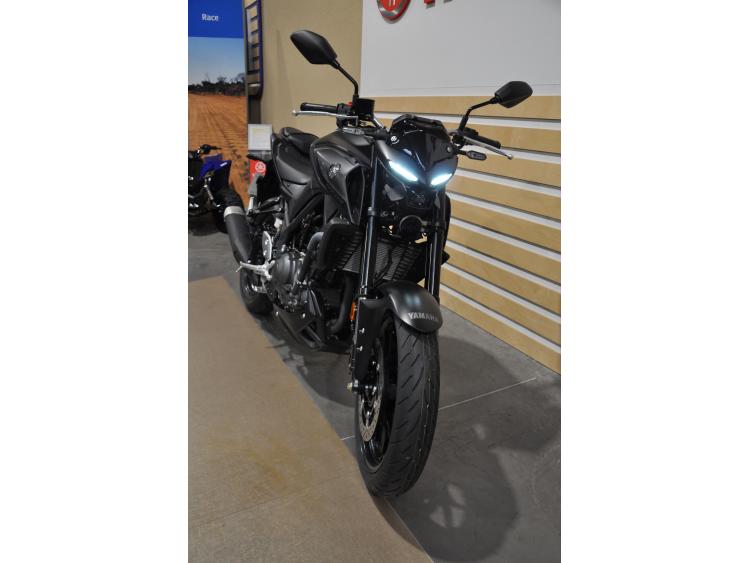 YAMAHA MT-03 300