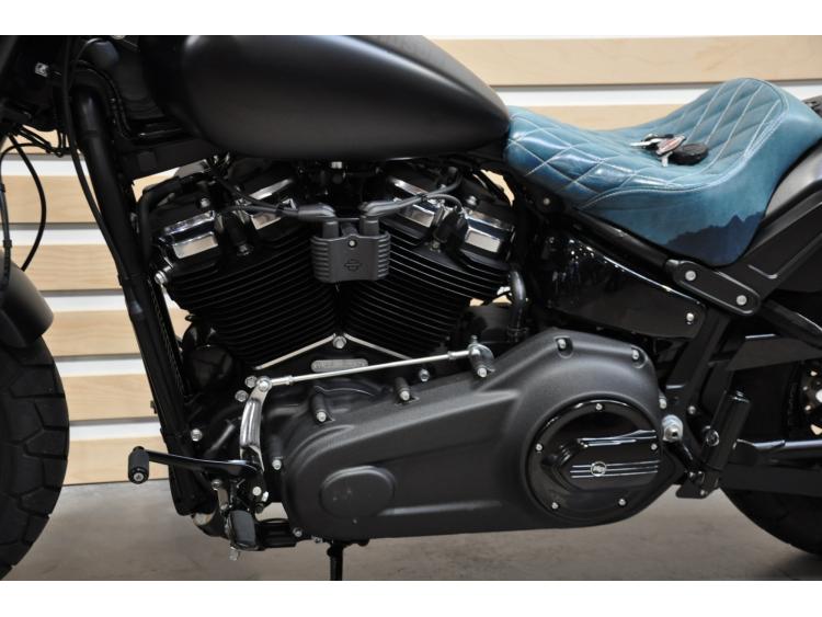 HARLEY-DAVIDSON SOFTAIL FAT BOB 107 CI