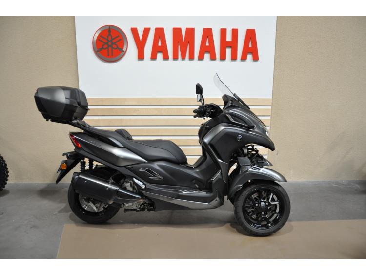YAMAHA TRICITY 300