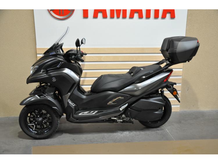 YAMAHA TRICITY 300