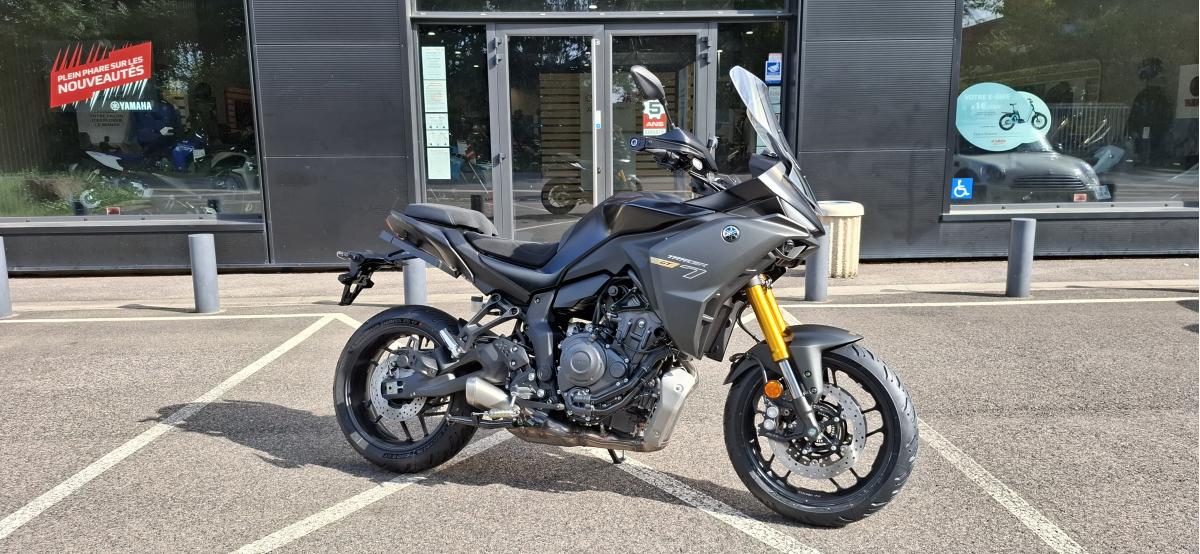 Nouvelle Yamaha TRACER 7 GT 2025